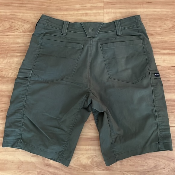 5.11 men’s short - Picture 2 of 3